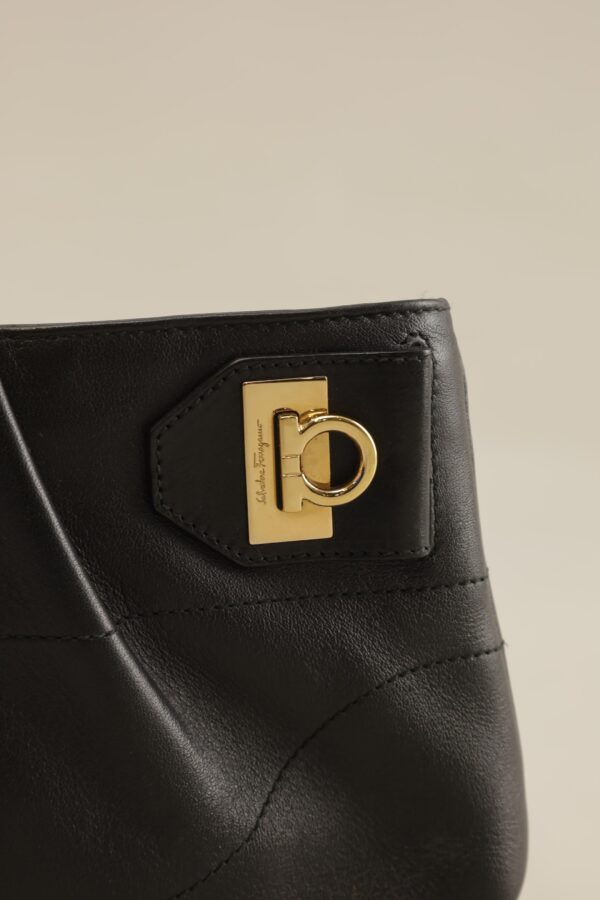 Salvatore Ferragamo Damen Handtasche, schwarz, Gr. – Bild 3